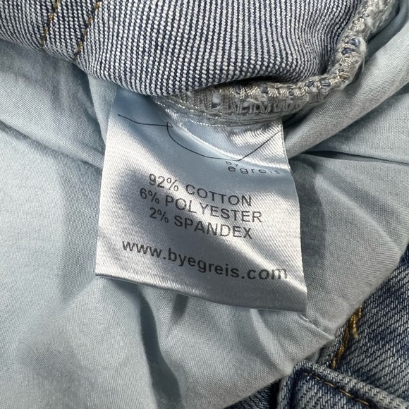 NWT BYEGREIS River Jeans Light Wash - Picture 15 of 16